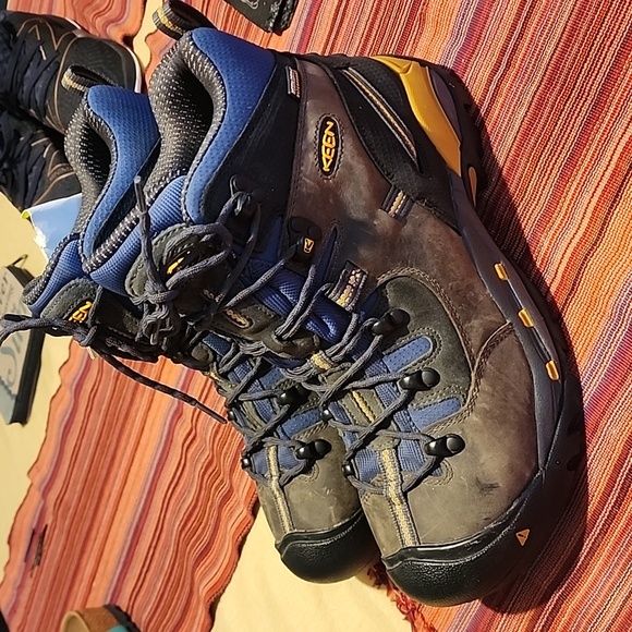 Keen boots - Picture 2 of 7